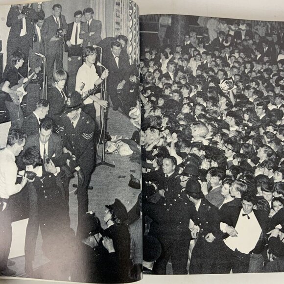 The Rolling Stones Paperback By Robert Palmer Vintage 1983 Rolling Stone Press - Picture 6 of 15